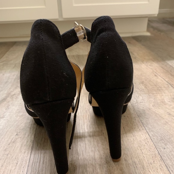 Sandal - Picture 4 of 6